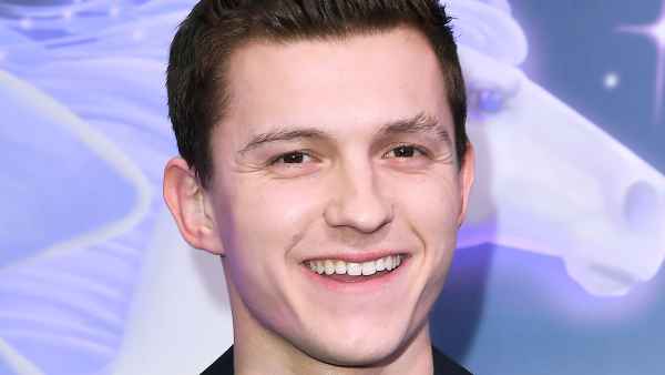 Tom Holland Flashes Shaved Legs in Pantsless Interview: Watch