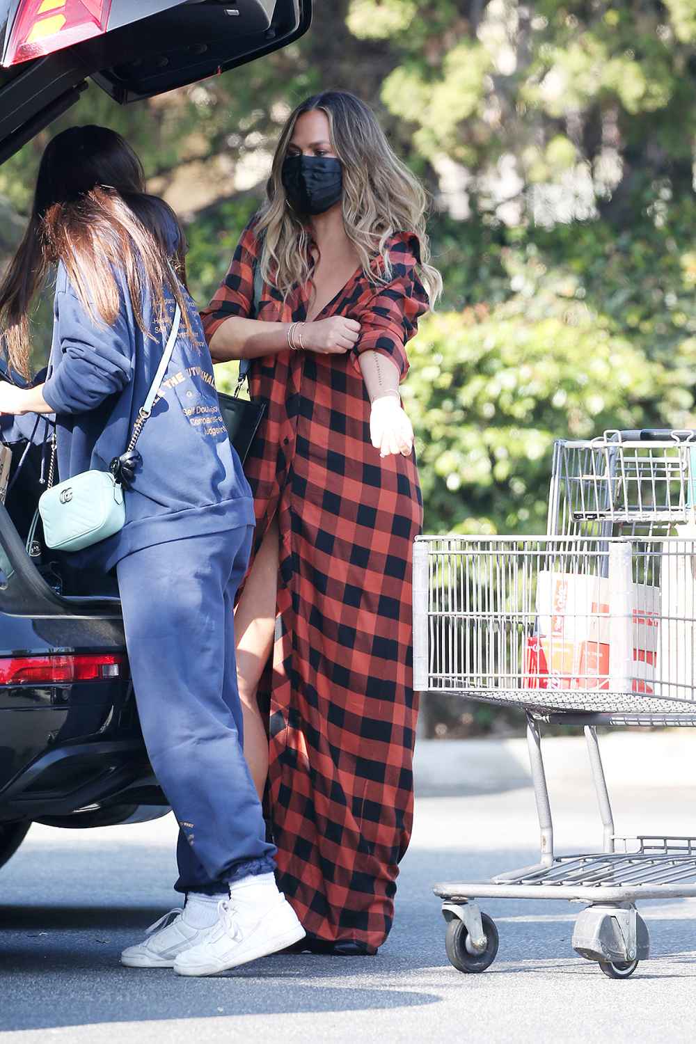 chrissy-teigen-plaid-dress-bristol-farms