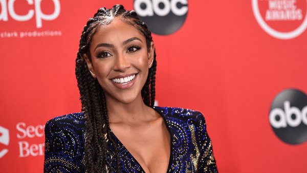 tayshia-adams