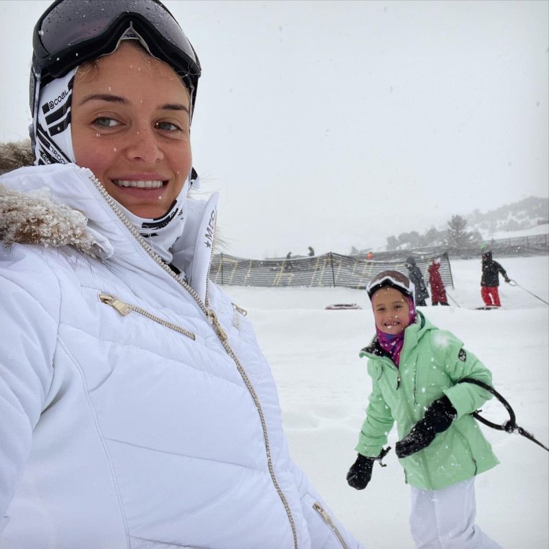 Daphne Oz Snow Pics