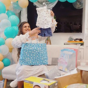 Great Gifts Inside Pregnant Brittany Cartwright Baby Shower