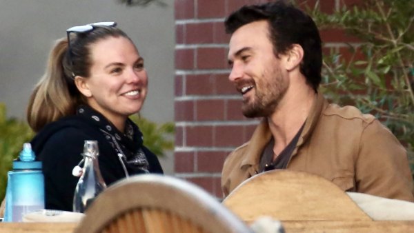 Hannah Brown’s Boyfriend Adam Woolard Helps Her Make a Cute Outfit: Video