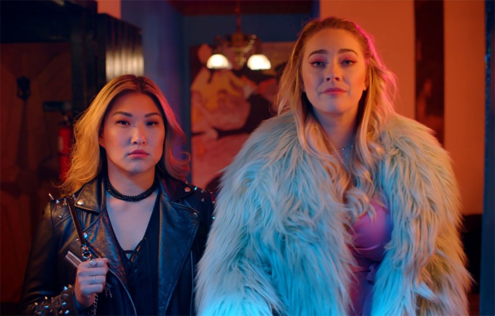 Jenna Ushkowitz and Laura Ashley Samuels Get Rowdy in Hulu&rsquo;s &lsquo;1 Night in San Diego&rsquo;