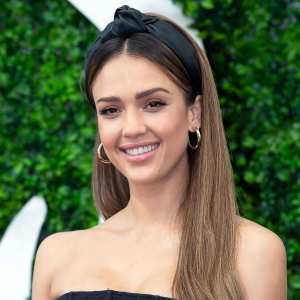 Jessica Alba Shares Her ‘60s Glam Tutorial With Us — Watch!