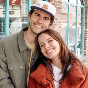 John Luke Robertson Welcomes 2nd Child With Wife Mary Kate Robertson