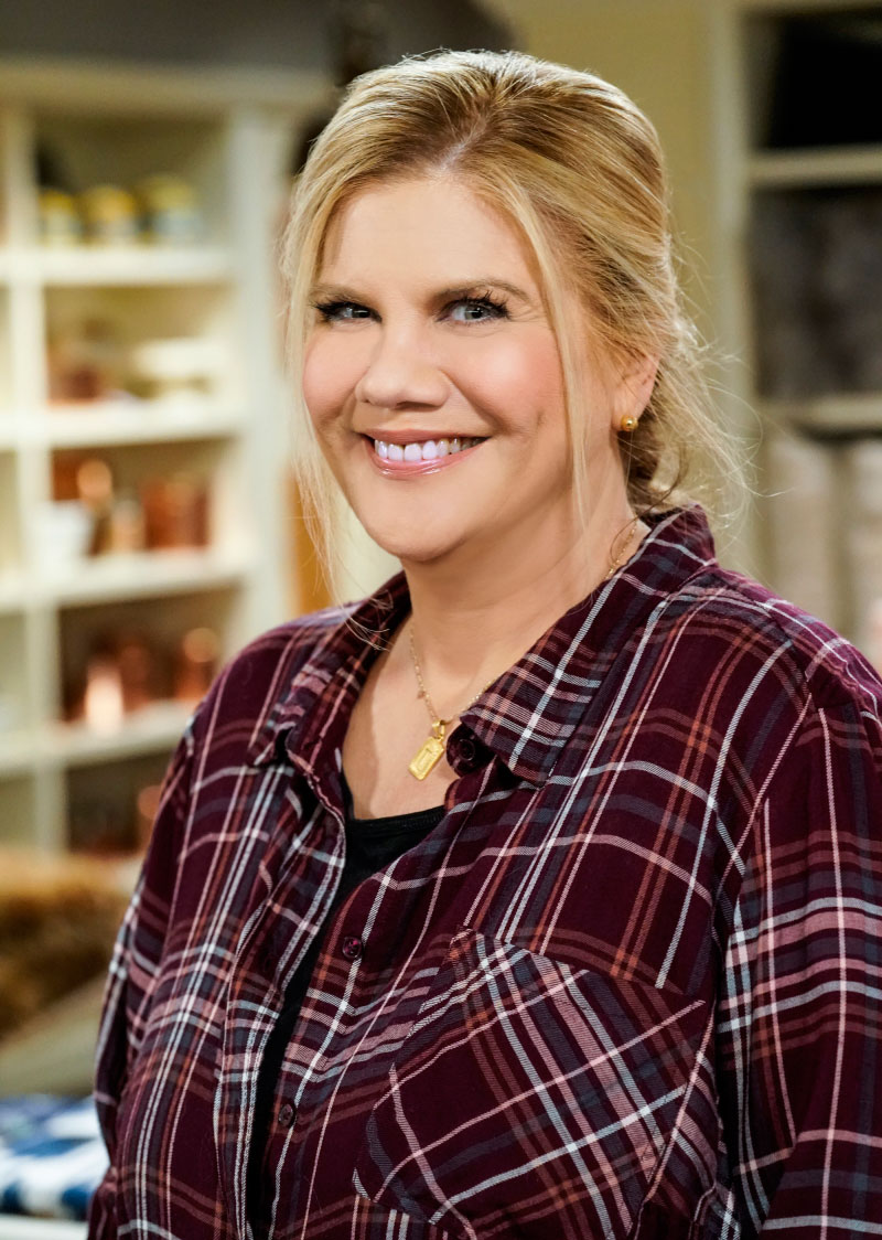 Kristen Johnston Compares Past Drug Use to a Very Abusive Relationship Mom