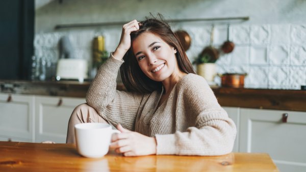 Lightweight-Sweater-Stock-Photo