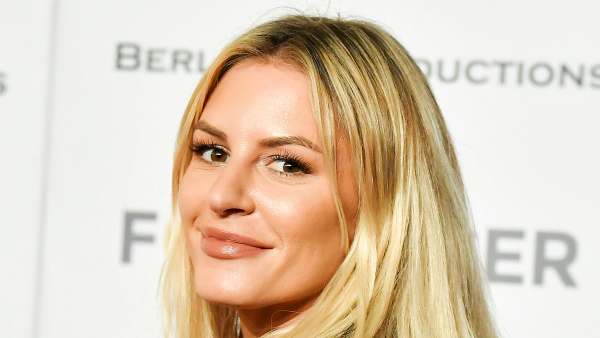 Morgan Stewart Rocks Bikini 6 Weeks After Giving Birth Daughter Rowe