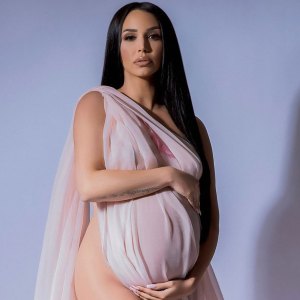 Pregnant Scheana Shay Stuns in Maternity Shoot 1 Month Ahead of Due Date