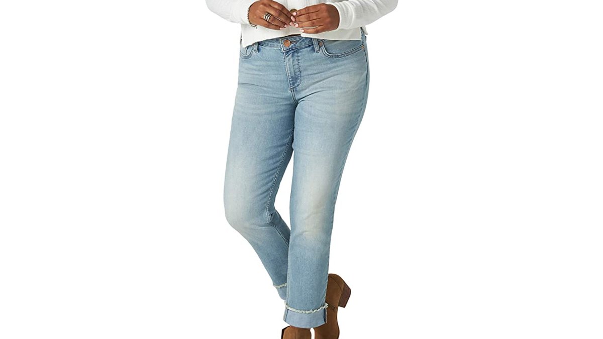 Riders by Lee Indigo Women's Fringe Cuff Boyfriend Jean