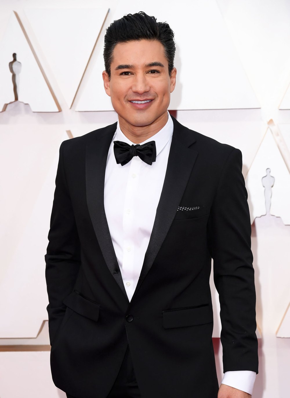 Watch Mario Lopez Recreate His Iconic &lsquo;Saved by the Bell&rsquo; Mullet