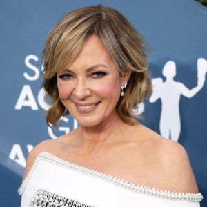 Allison Janney Debuts Short, Gray Hair: ‘It’s Heaven’