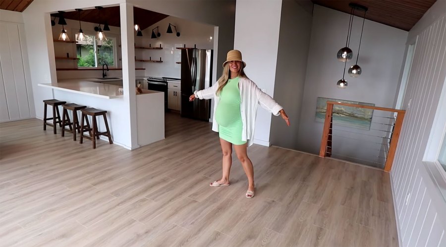 Arie Luyendyk Jr and Lauren Burnham Give Tour of Hawaii Home