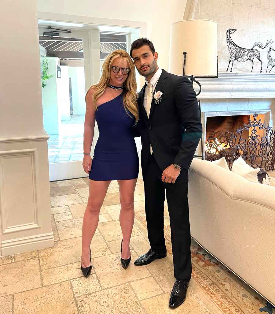 Britney Spears Cozies Up to Boyfriend Sam Asghari at Wedding Amid Conservatorship Battle