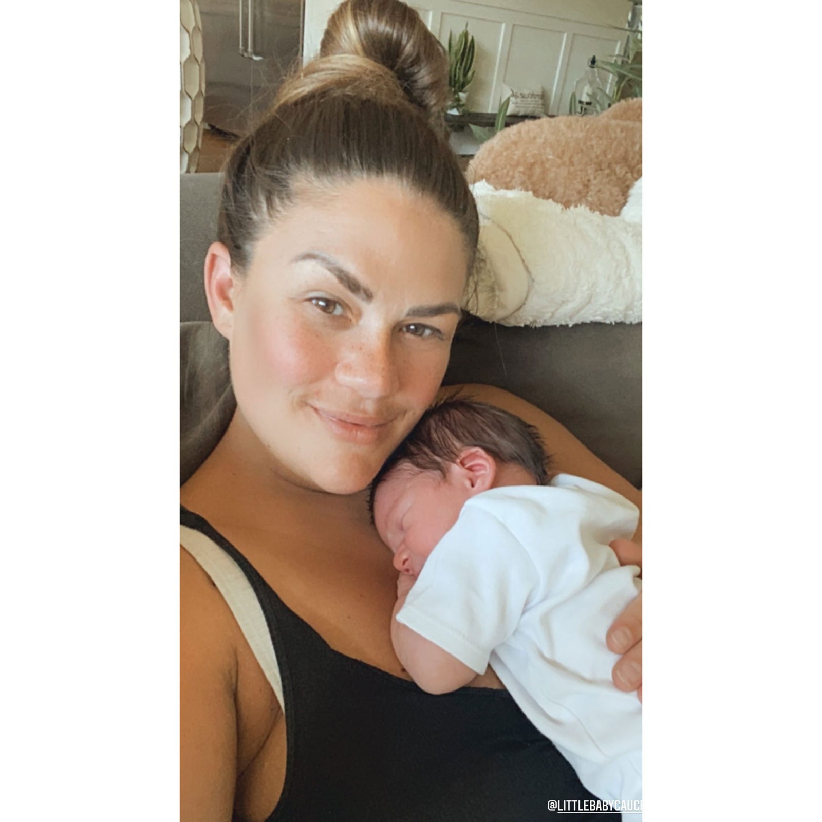 Cute Cuddles Brittany Cartwright Instagram Brittany Cartwright and Jax Taylor Family Photos With Son Cruz