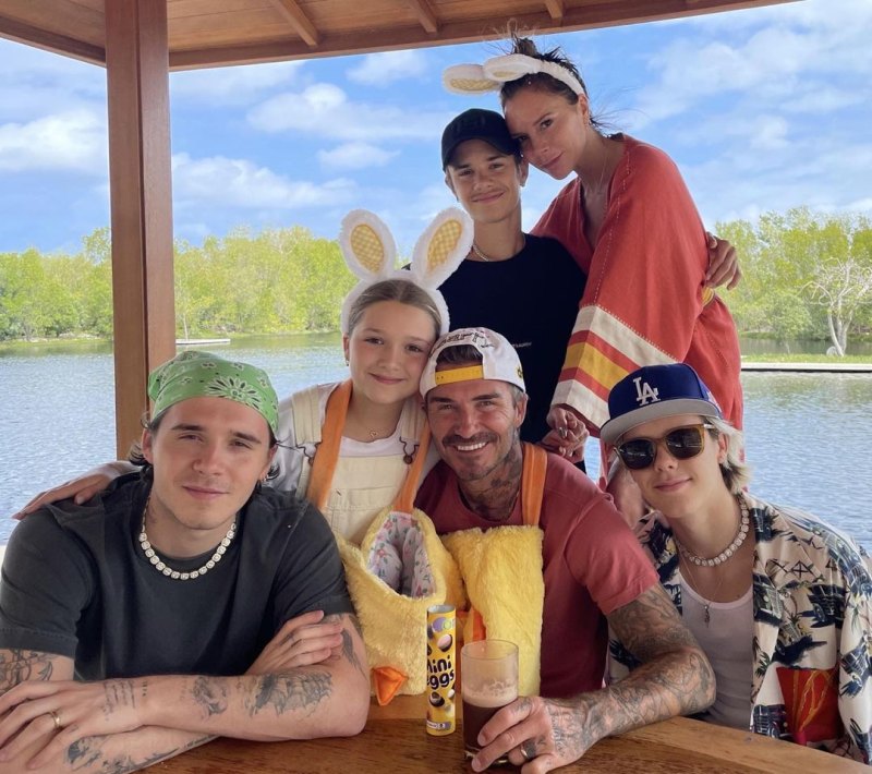 David and Victoria Beckham Celebrate Easter With 4 Kids: Family Photo