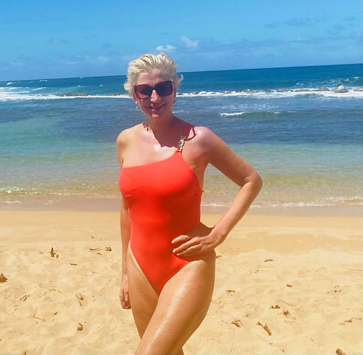 Dorinda Medley Shows Off 14-Lb Weight Loss in a Bathing Suit