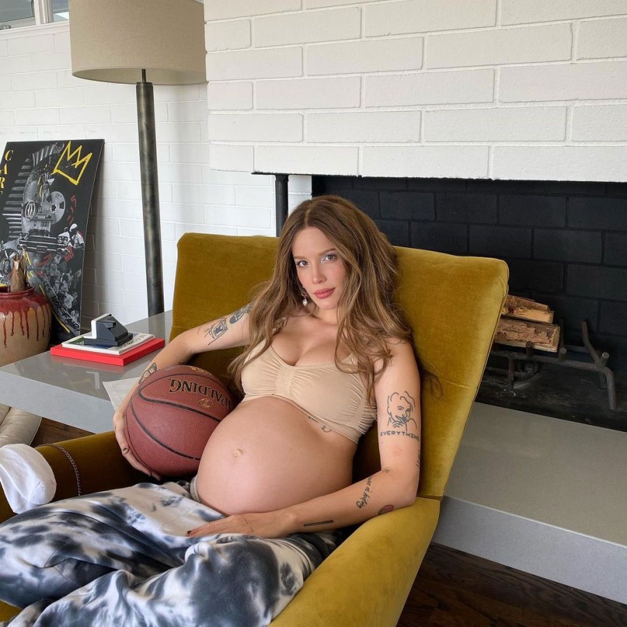 Halsey Baby Bump Basketball