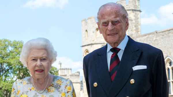 How Queen Elizabeth II Is Coping After Prince Philip Death 2