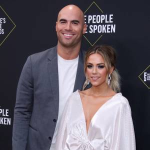 Jana Kramer Files for Divorce Mike Caussin