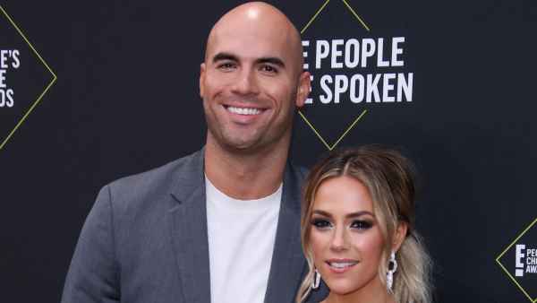 Jana Kramer Files for Divorce Mike Caussin