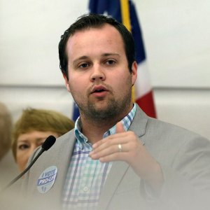Josh Duggar Arrested in Arkansas Days After Wife Anna Duggar Announces 7th Pregnancy