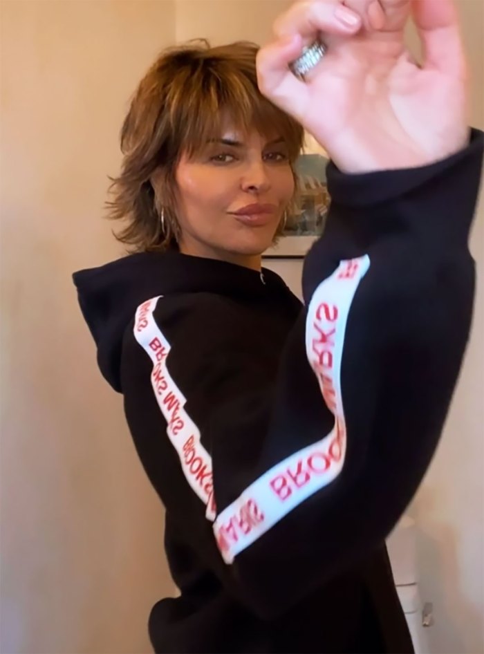 Lisa Rinna Supports Rhoslcs Brooks Marks Clothing Line 