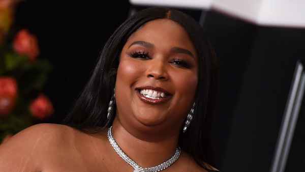 Au Natural! Lizzo Shares Unedited Nude Selfie for #DoveSelfEsteemProject
