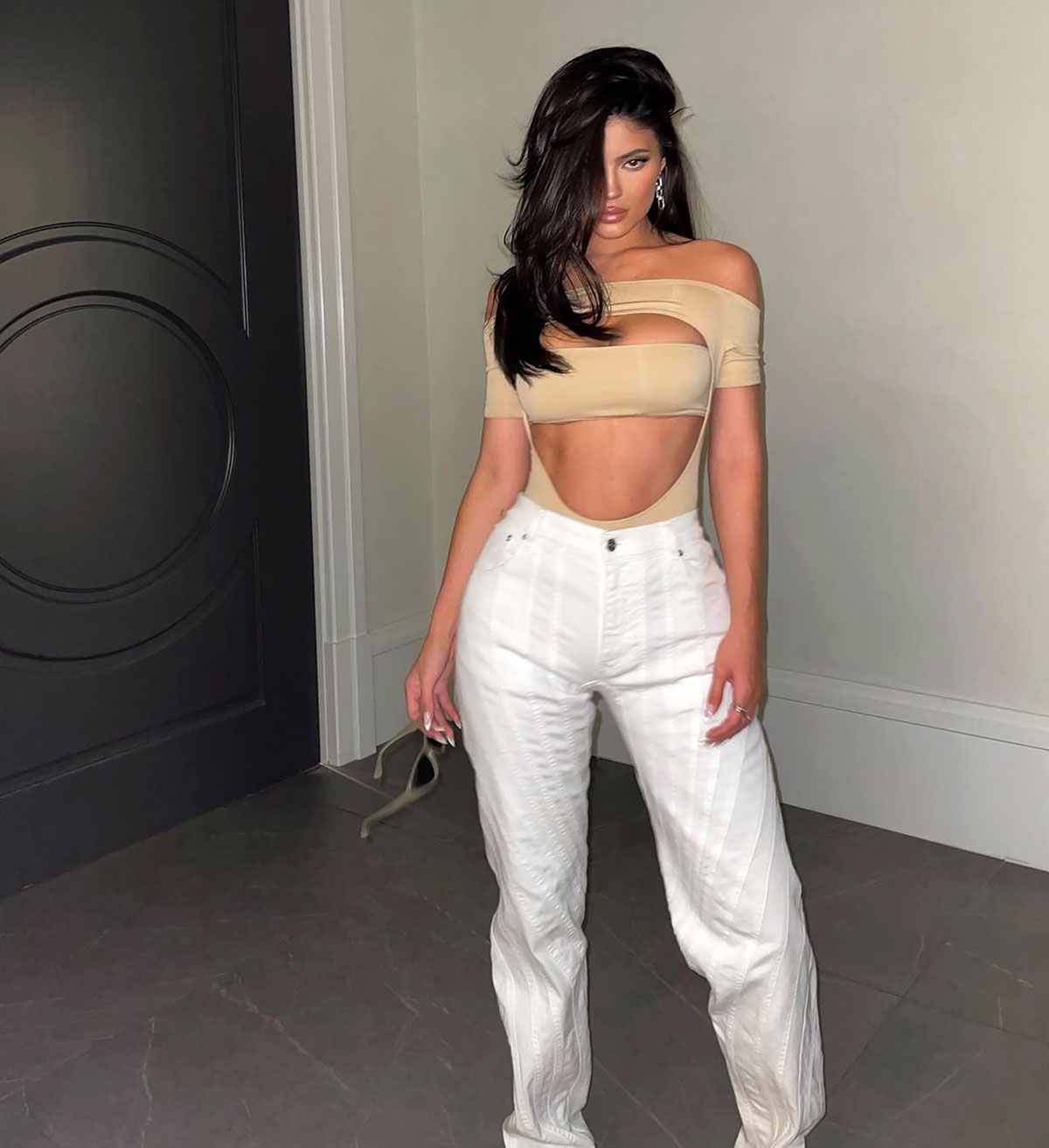 Kylie Jenner Matches Outfits to People, Cars and Other
