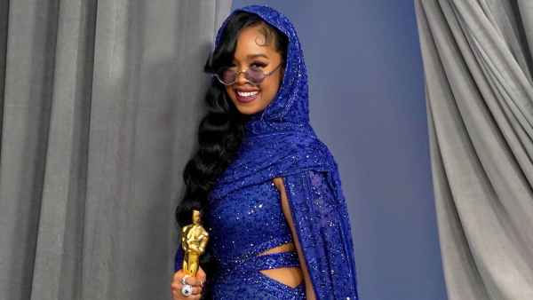 HER Oscars 2021 Backstage Photos What You Didnt See TV