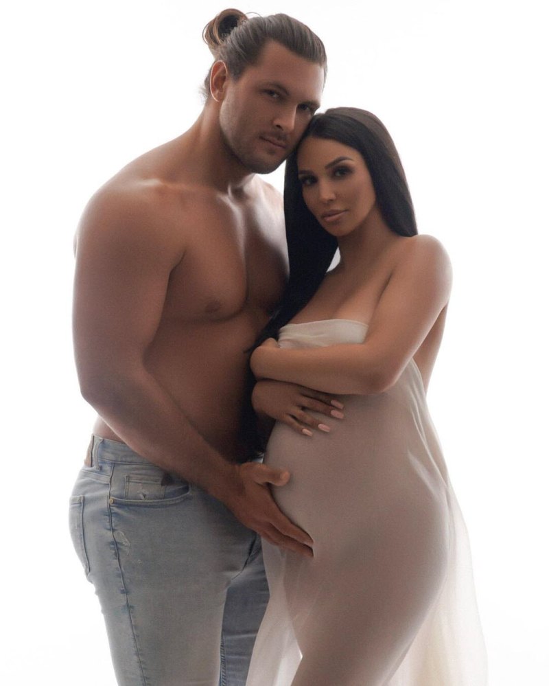 Cute Couple Pregnant Scheana Shay Stuns Maternity Shoot Photos With Brock Davies