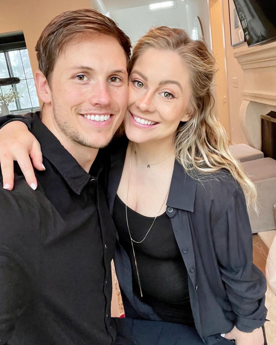 Pregnant Shawn Johnson East's Baby Bump Album The Easts