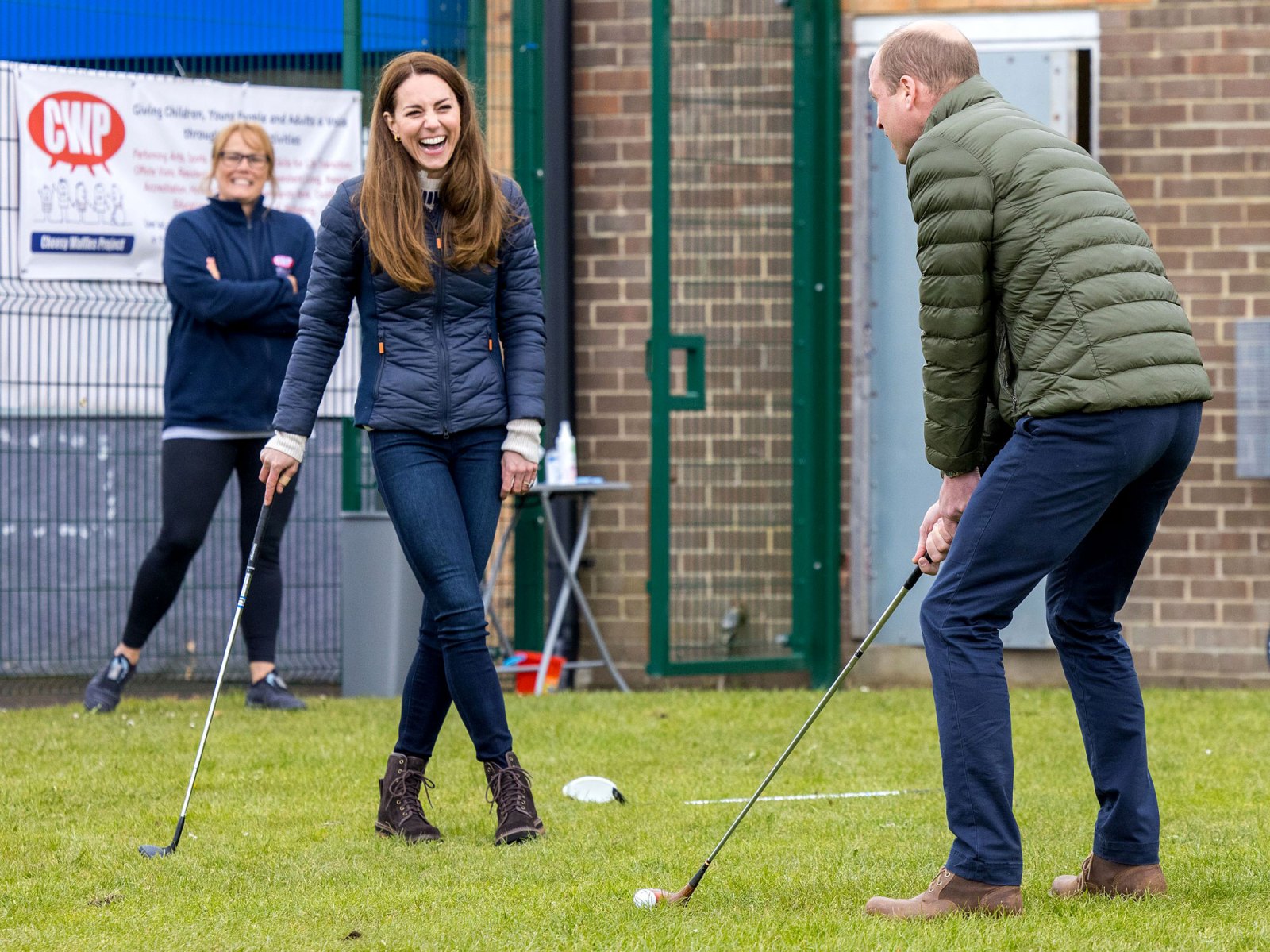 Prince William Kate Have Laugh Over Their Golfing Fail Durham