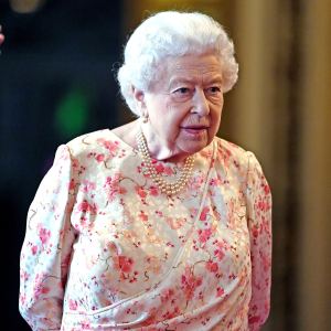 Queen Elizabeth Attends 1st Royal Duty Since Prince Philip Death