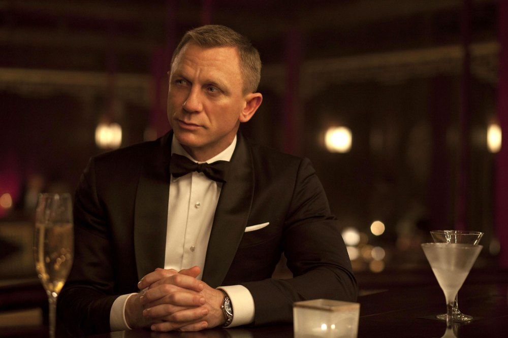 Rege-Jean Page Plays Coy About James Bond Rumors After Bridgerton Exit Daniel Craig James Bond