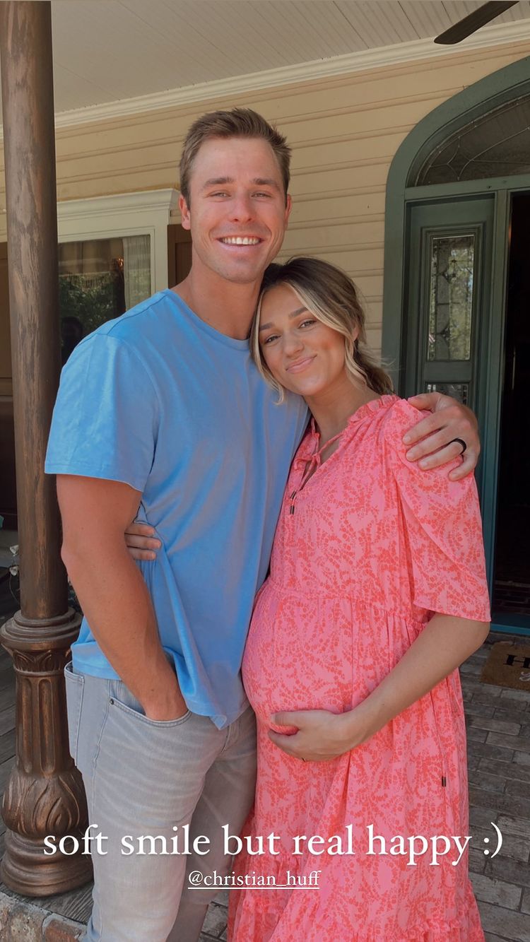 Sadie Robertson's Pregnancy Pics Ahead of 1st Child: Baby Bump Album Loving Life