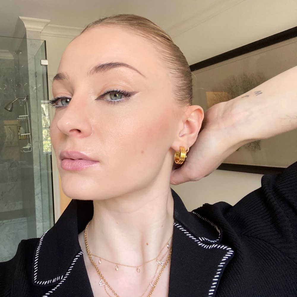 Sophie Turner Debuts $TK &lsquo;Willa&rsquo; Diamond Necklace to Honor Her 1st Daughter