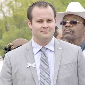 The Duggar Family Responds After Josh Duggar Is Arrested