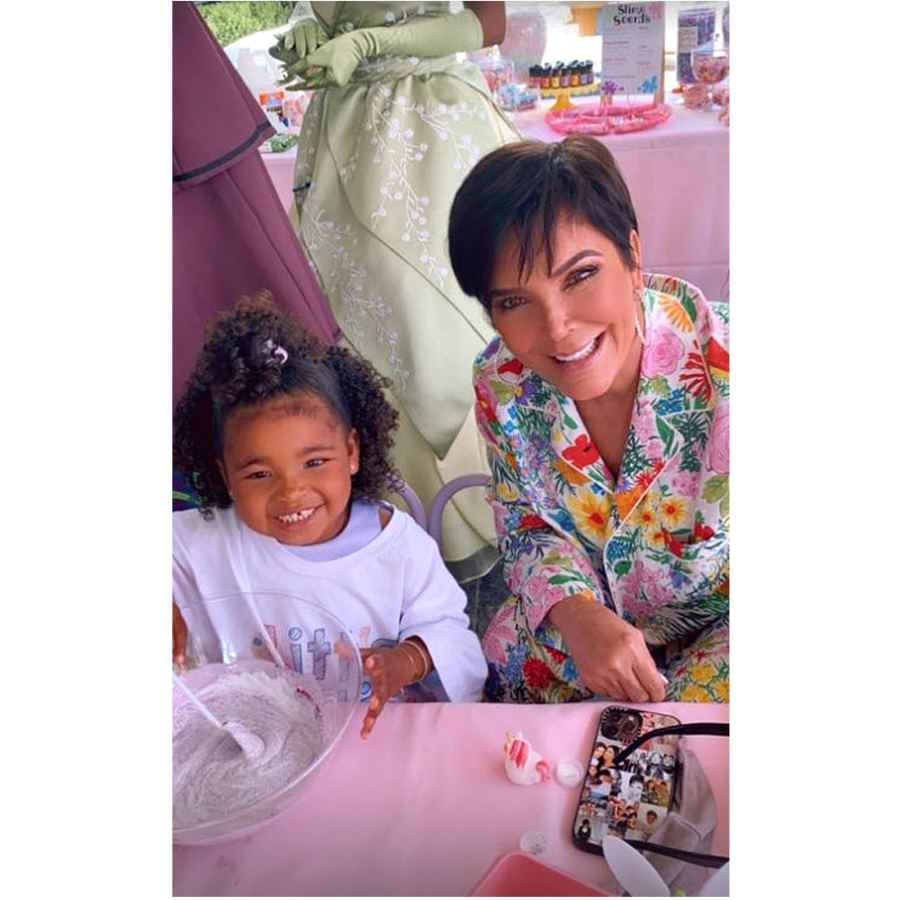 True Thompson 3 See How The Kardashian Jenner Family Celebrated