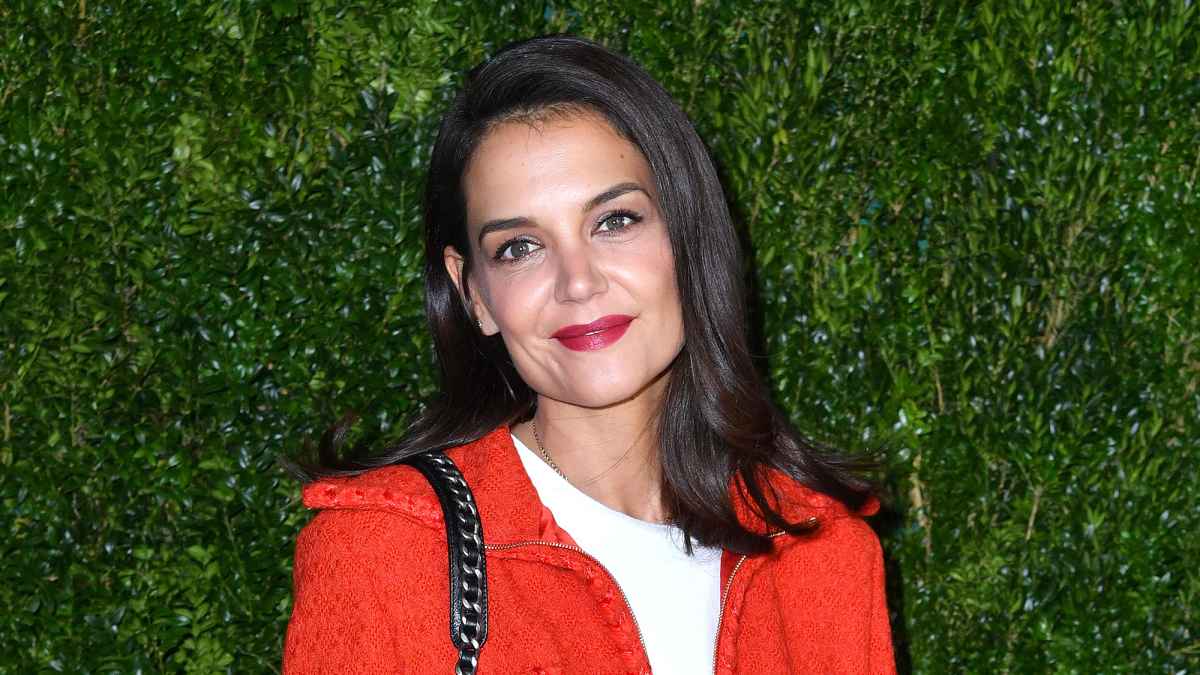 katie-holmes-book-picks