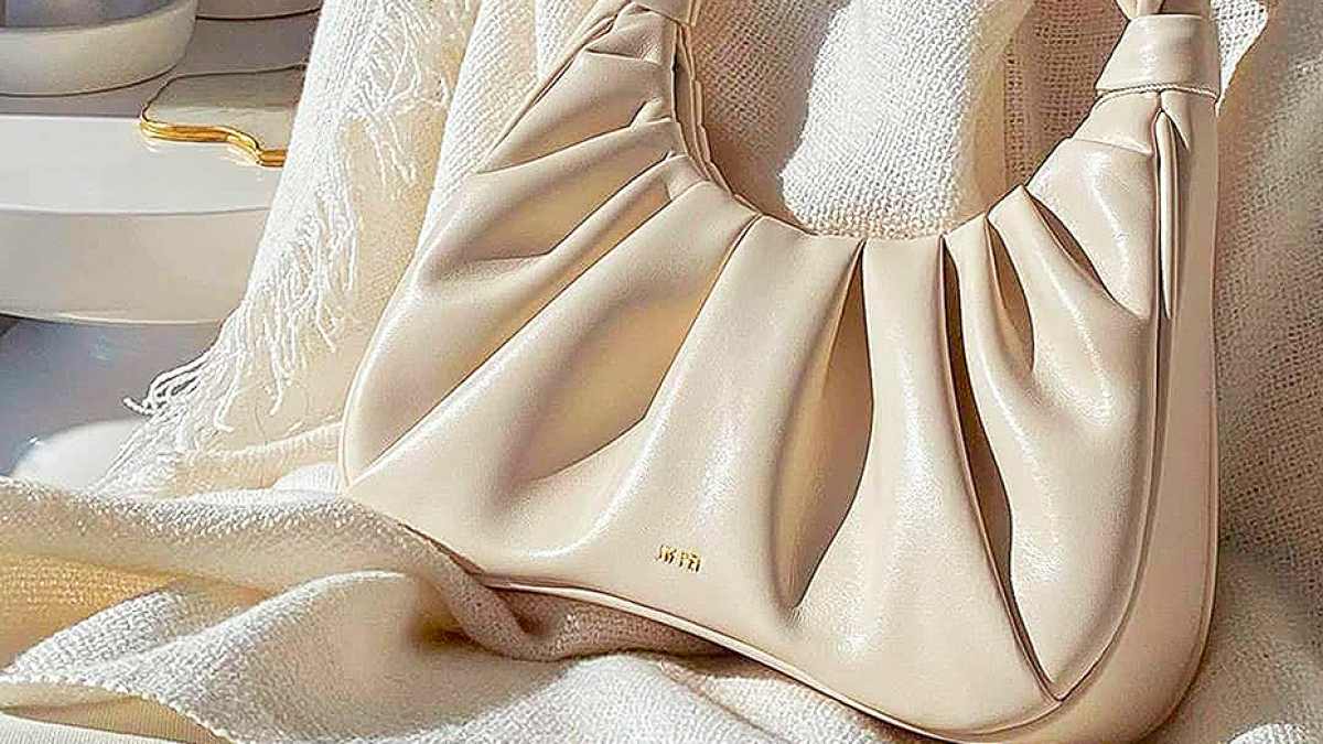 pillow-cloud-bags-purses