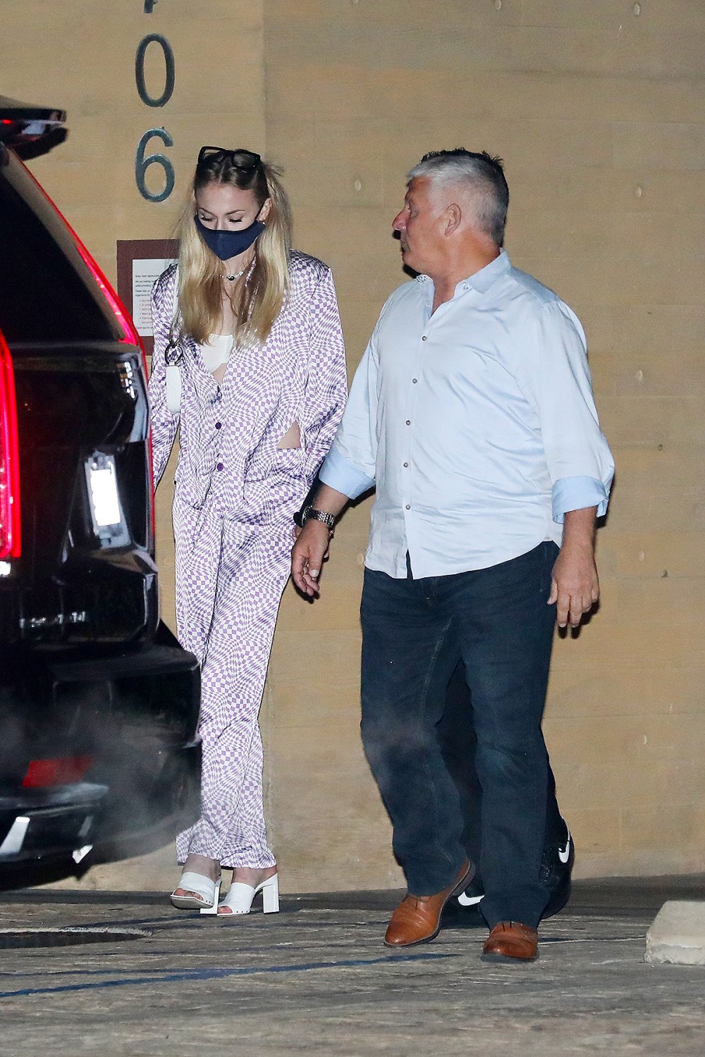 sophie-turner-silky-purple-pajamas