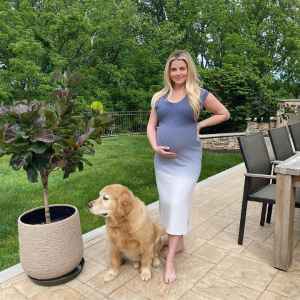 39 Weeks! Pregnant Lauren Sorrentino Shares ‘Last Bumpdate’ Photo