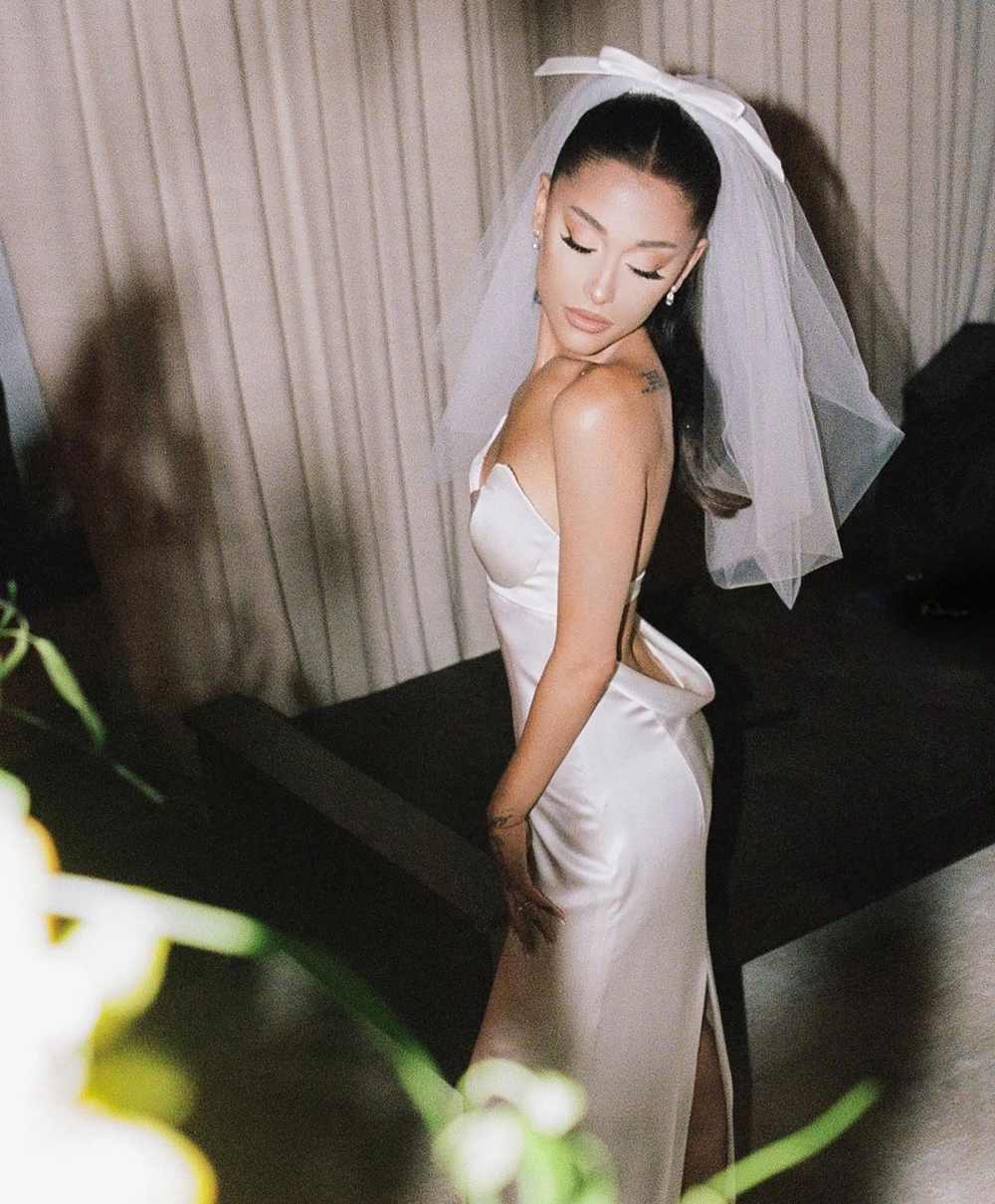 Ariana Grande’s Wedding Gown Is the Epitome of Elegance