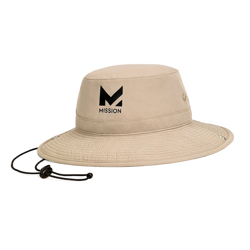 Mission Colling Bucket Hat Buzzzz-o-Meter Hollywood Is Buzzing About This Week