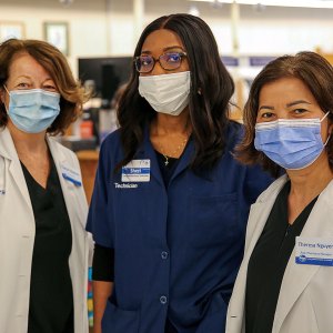 Carol Hance Asabe Abdulkarim Theresa Nguyen Kroger Presents Heroes Among Us