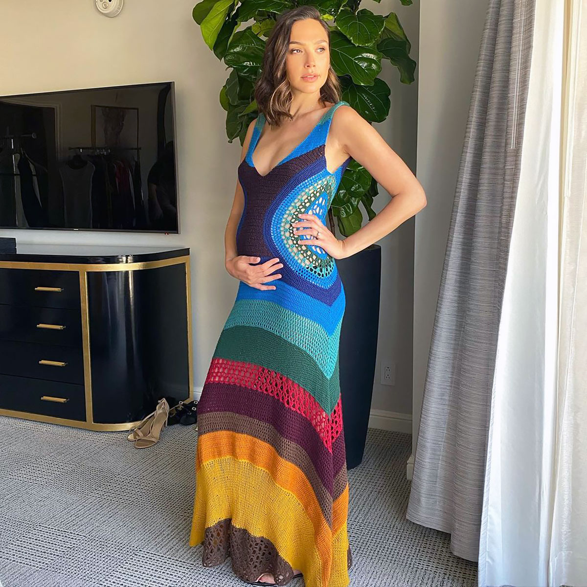 Gal Gadot's 3rd Baby Maternity, Pregnancy Style: Photos