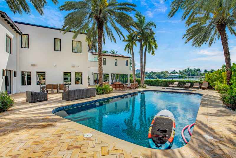 Go Inside Jennifer Lopez and Ben Affleck’s Lavish Waterfront Miami Vacation Pad Amid Their Romantic Getaway