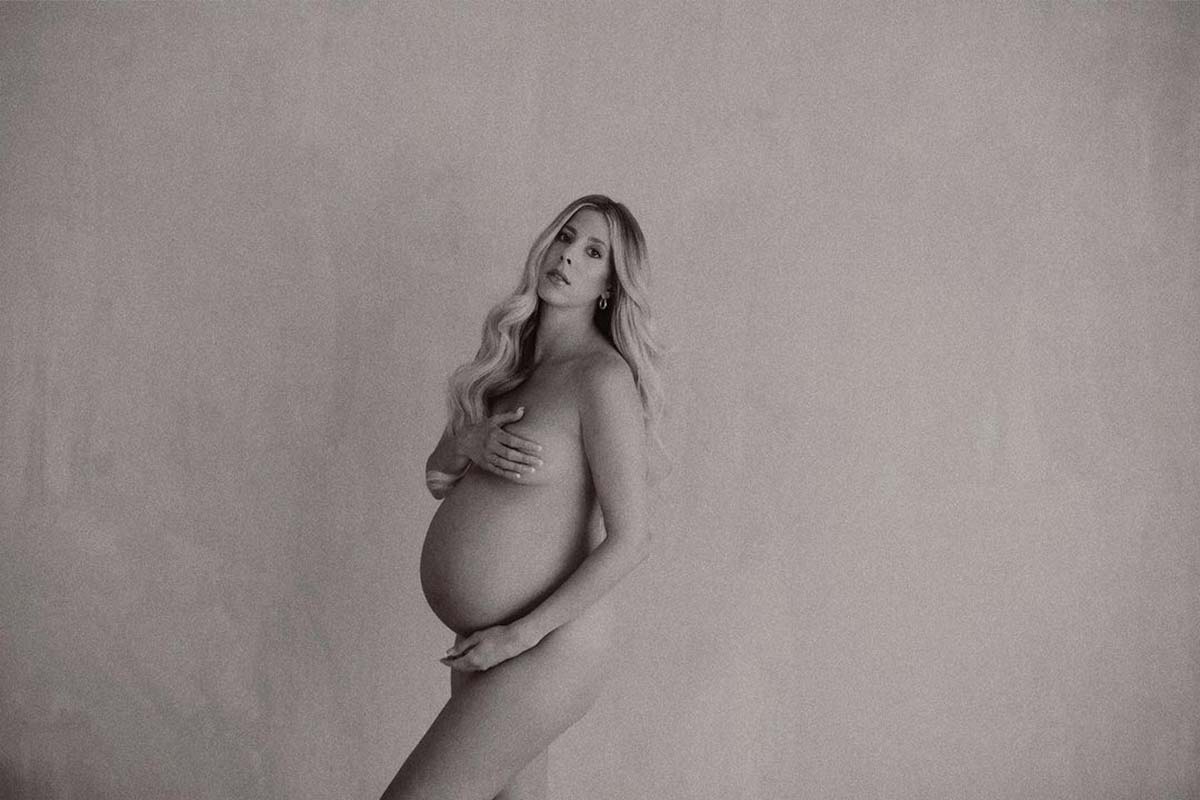 Naked Pics Your Wife Pregnant - Celebrities Posing Nude While Pregnant: Maternity Pics