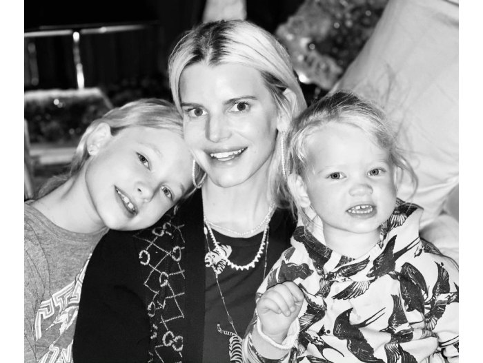 Jessica Simpson Wants to Be a Role Model for Daughters About Body Image 2